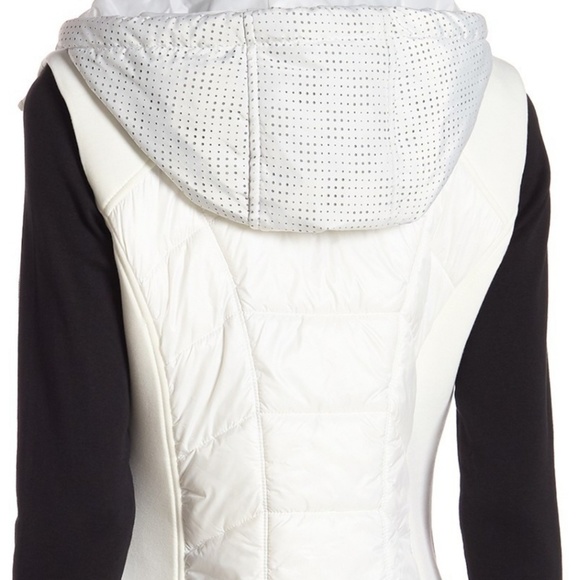 Michael Kors womens puffer vest - Picture 2 of 8